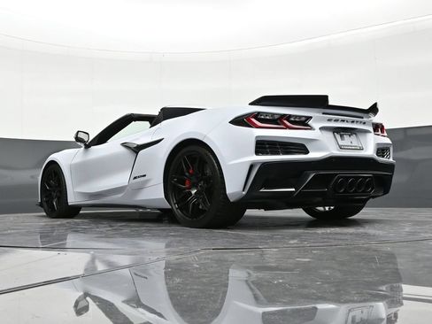 Used 2023 Chevrolet Corvette Z06 RWD image 22