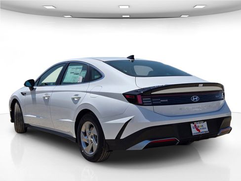 New 2025 Hyundai Sonata SE image 5