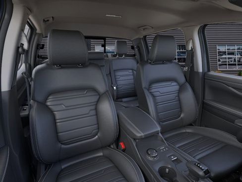 New 2025 Ford Ranger Lariat w/ FX4 Off-Road Package image 10