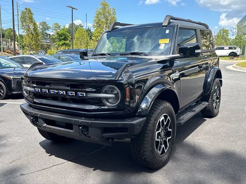 Used 2023 Ford Bronco Outer Banks AWD/4WD image 3