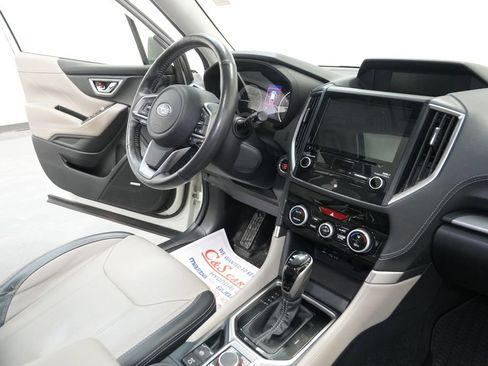 Used 2019 Subaru Forester Limited w/ Popular Package #3 image 30