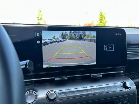 Used 2025 Hyundai Kona SEL AWD/4WD image 18