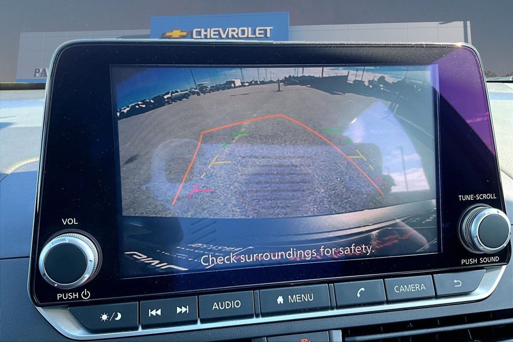 Used 2025 Nissan Altima 2.5 S FWD image 15