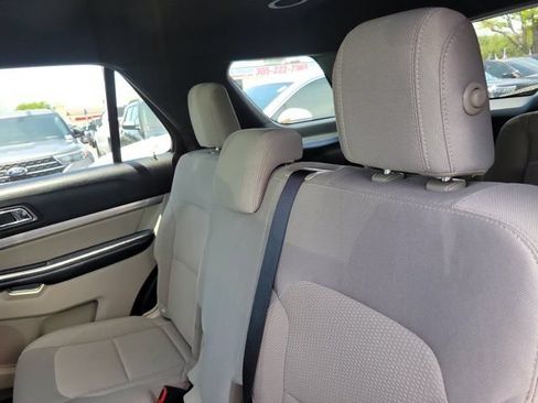 Certified 2018 Ford Explorer XLT w/ Equipment Group 201A FWD image 13