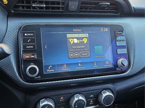 Used 2023 Nissan Kicks SV image 27