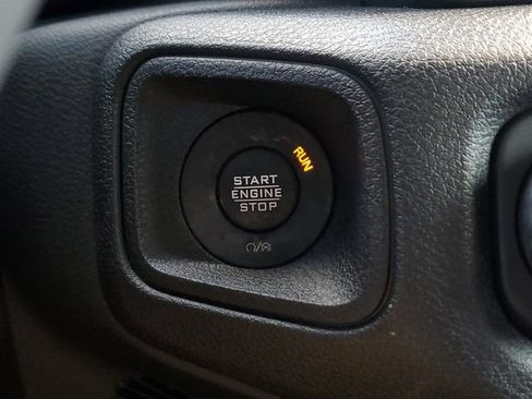 Used 2024 Jeep Wrangler Unlimited w/ Convenience Group AWD/4WD image 32