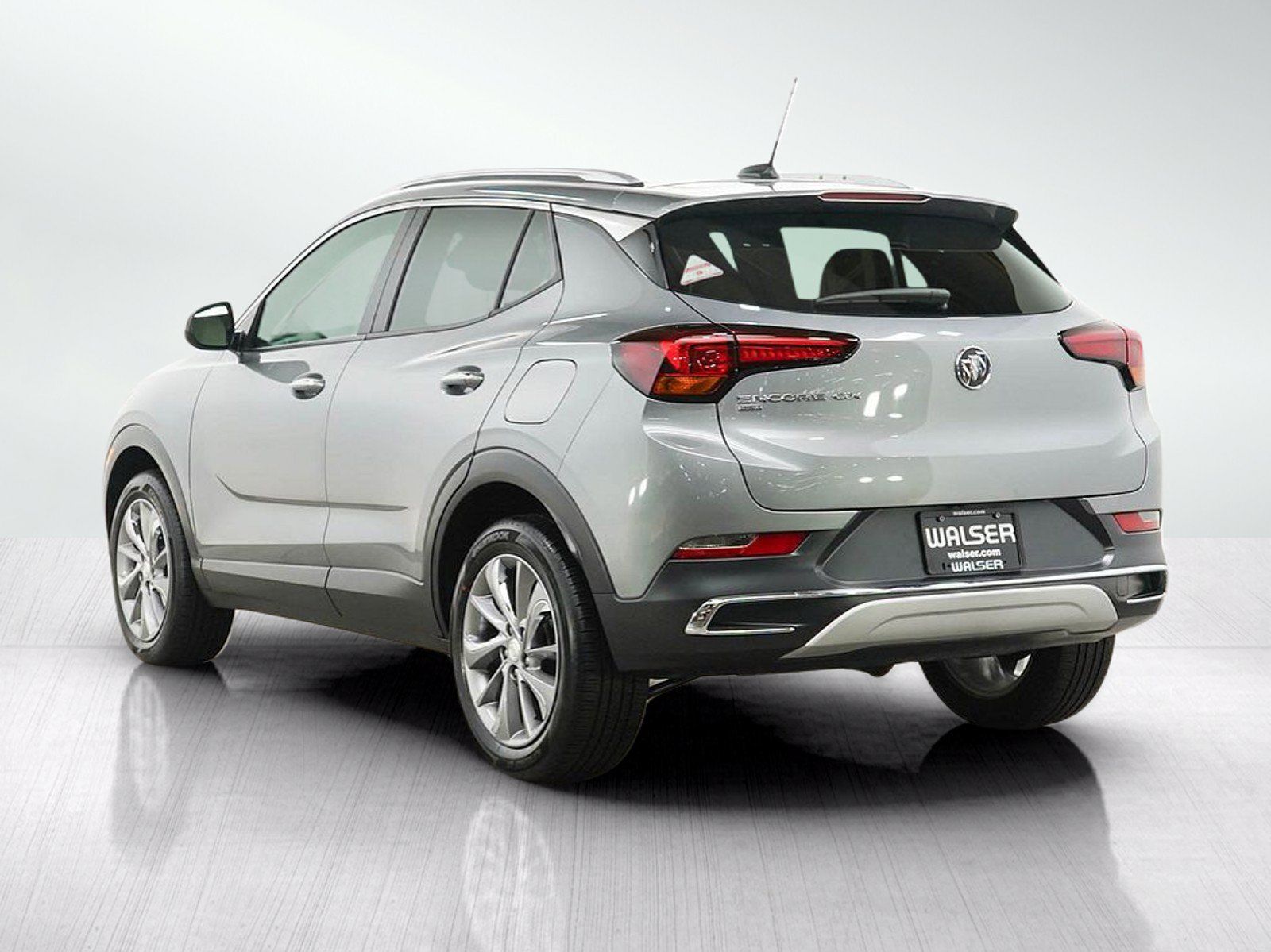 Used 2023 Buick Encore GX Essence w/ Experience Buick Package AWD/4WD image 3