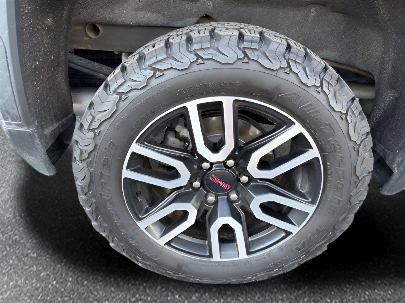 Certified 2022 GMC Sierra 1500 AT4 w/ AT4 Premium Package AWD/4WD image 12