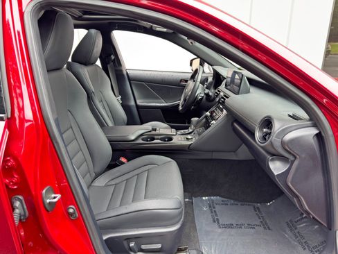 Used 2023 Lexus IS 500 RWD image 16