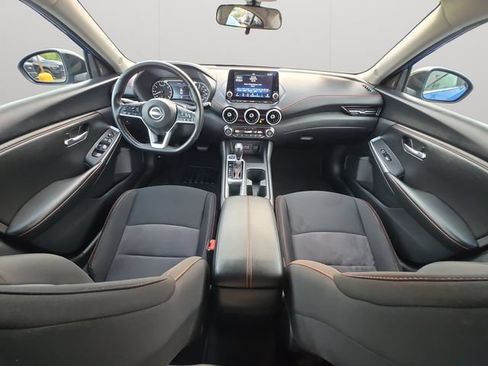 Used 2025 Nissan Sentra SR FWD image 17