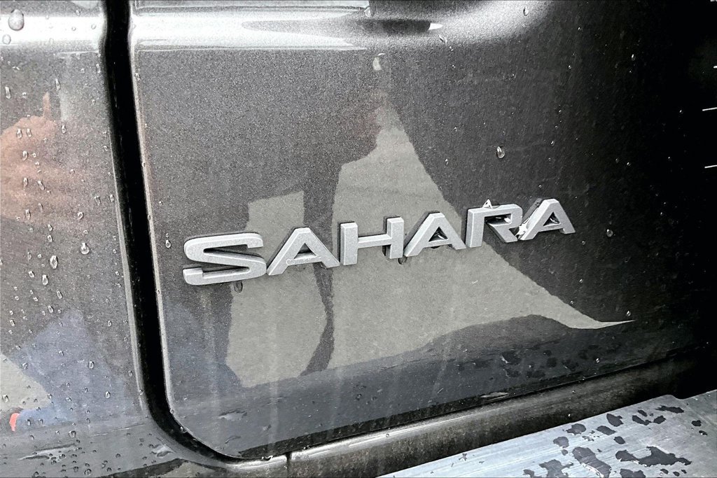 Used 2026 Jeep Wrangler Unlimited Sahara AWD/4WD image 24