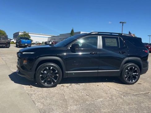 New 2026 Chevrolet Equinox RS w/ LPO, Floor Liner Package image 5