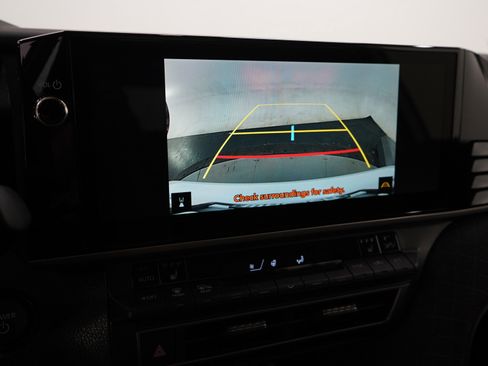 Used 2026 Toyota Camry XLE image 22