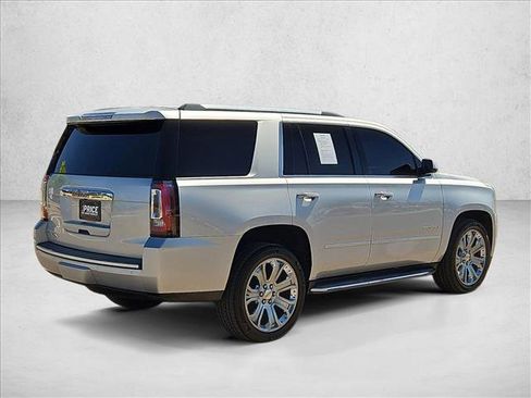Used 2015 GMC Yukon Denali w/ Touring Package AWD/4WD image 5