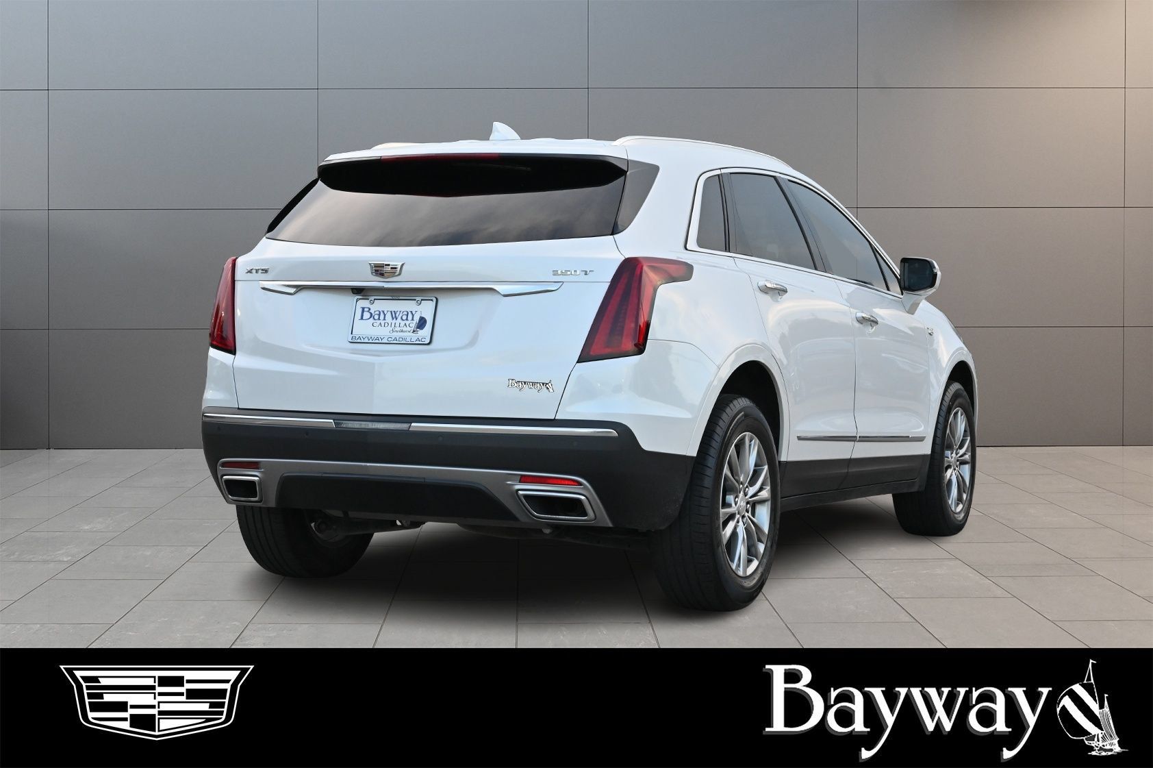 Certified 2023 Cadillac XT5 Premium Luxury FWD image 5
