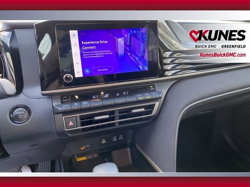 Used 2025 Toyota Camry XSE image 28