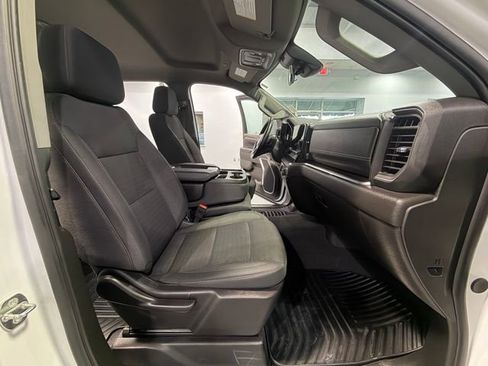 Used 2024 Chevrolet Silverado 1500 LT AWD/4WD image 12