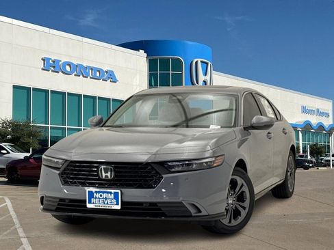 New 2025 Honda Accord EX-L image 1