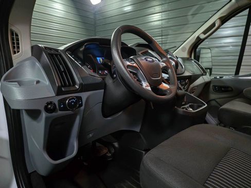 Used 2018 Ford Transit 350 XLT image 14