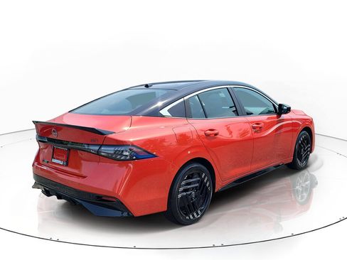 New 2026 Nissan Sentra SR FWD image 2