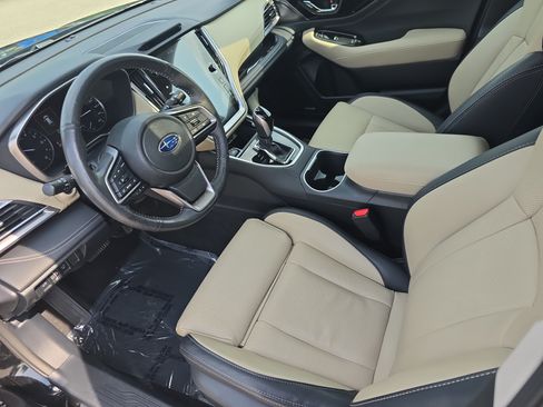 Used 2025 Subaru Outback Limited AWD/4WD image 15