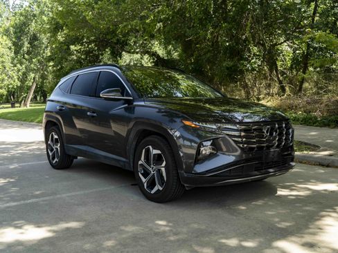 Used 2023 Hyundai Tucson Limited AWD/4WD image 2