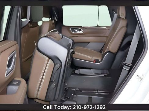 Used 2024 Chevrolet Tahoe High Country w/ Advanced Technology Package image 19