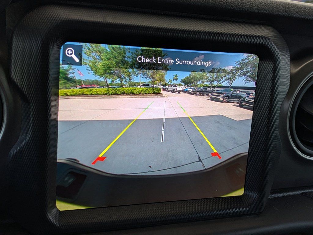 Used 2023 Jeep Gladiator Sport AWD/4WD image 22