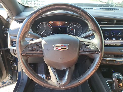 Used 2019 Cadillac XT4 Premium Luxury image 19