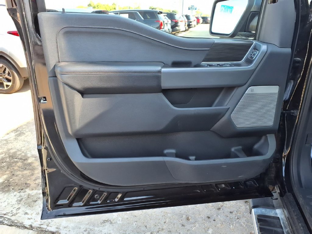 Used 2024 Ford F150 Lariat w/ Tow/Haul Package AWD/4WD image 17