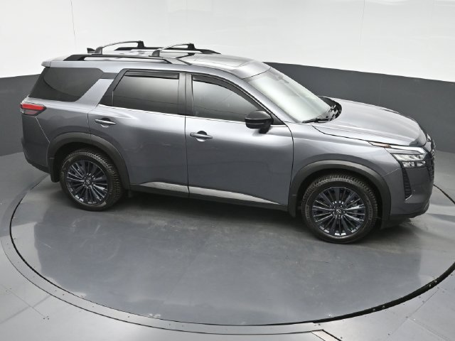Used 2026 Nissan Pathfinder SL w/ SL Premium Package FWD image 33