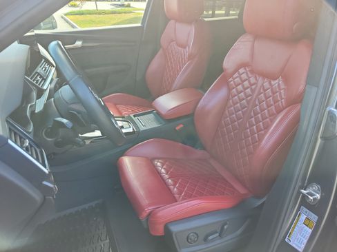 Used 2023 Audi SQ5 Prestige AWD/4WD image 4