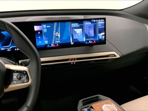 Certified 2023 BMW iX xDrive50 w/ Premium Package image 5