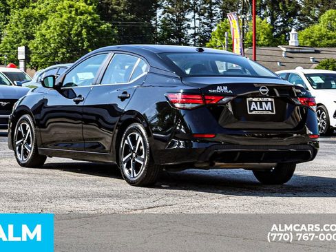 Used 2024 Nissan Sentra SV FWD image 7