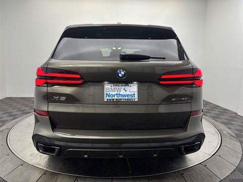 New 2026 BMW X5 xDrive40i w/ M Sport Package AWD/4WD image 15