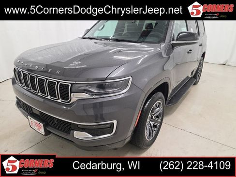 Used 2023 Jeep Wagoneer 4WD w/ Premium Group I image 1