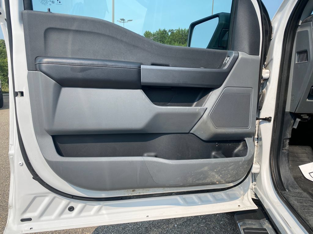 Used 2021 Ford F150 XLT w/ XTR Package AWD/4WD image 12