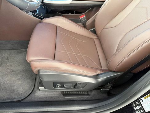 Certified 2025 BMW X1 xDrive28i image 12