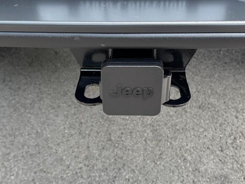 Used 2022 Jeep Gladiator Rubicon w/ LED Lighting Group AWD/4WD image 41