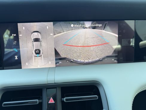New 2026 Porsche Taycan RWD image 27