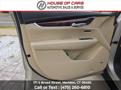 Used 2017 Cadillac XT5 Premium Luxury AWD/4WD image 48