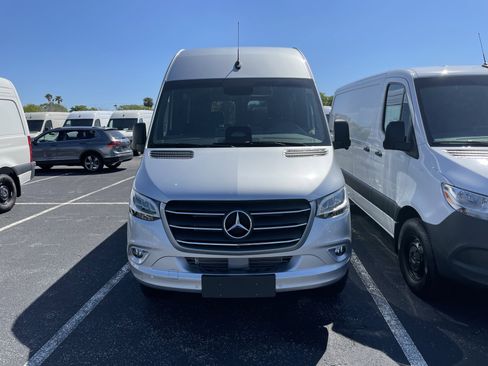 New 2026 Mercedes-Benz Sprinter 2500 image 2