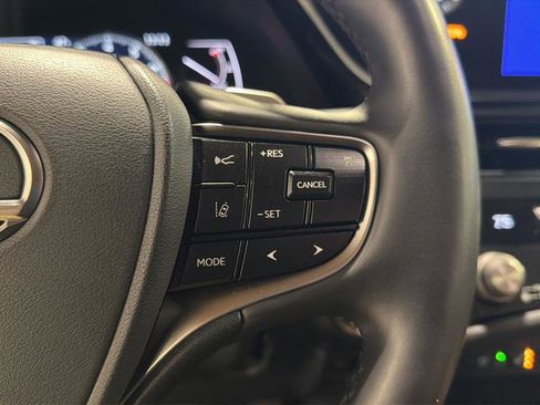 Certified 2024 Lexus ES 350 w/ Premium Package image 25