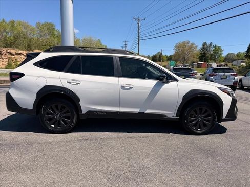 Used 2025 Subaru Outback Onyx Edition XT AWD/4WD image 14