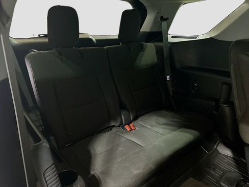 Used 2021 Ford Explorer XLT RWD image 24
