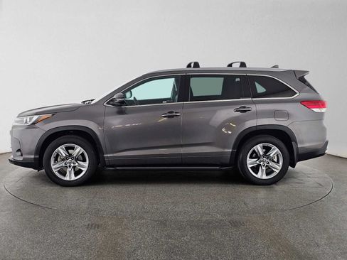 Used 2018 Toyota Highlander Limited FWD image 6