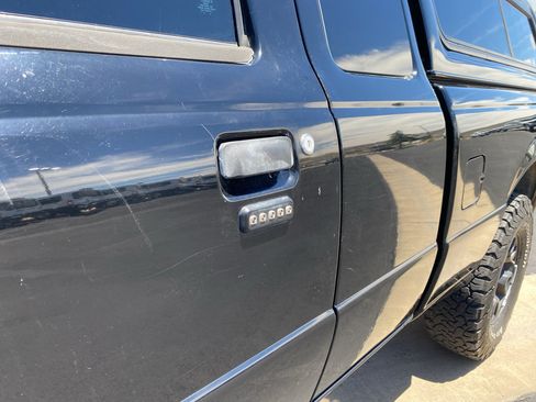 Used 2011 Ford Ranger XLT w/ Bright Trim Group AWD/4WD image 10