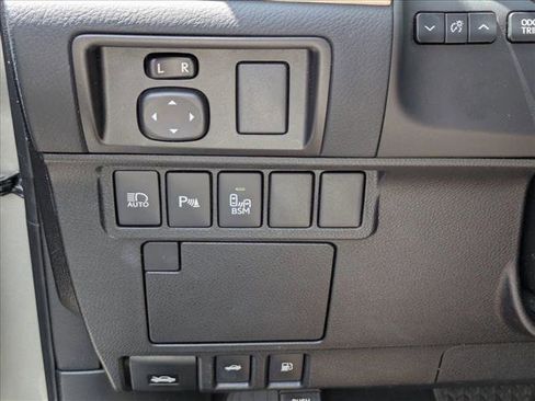 Used 2016 Lexus ES 350 w/ Luxury Package w/Wood Trim FWD image 9