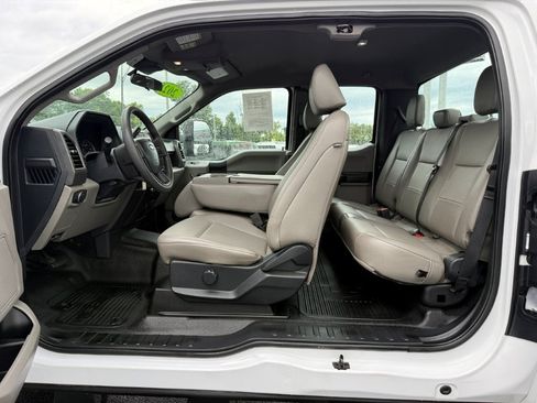 Used 2022 Ford F250 XL w/ Power Equipment Group AWD/4WD image 15