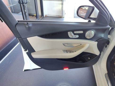 Used 2022 Mercedes-Benz E 350 Sedan image 22